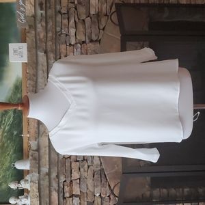 🆕Uniqlo V-Neck 3/4 Sleeve Off white Blouse